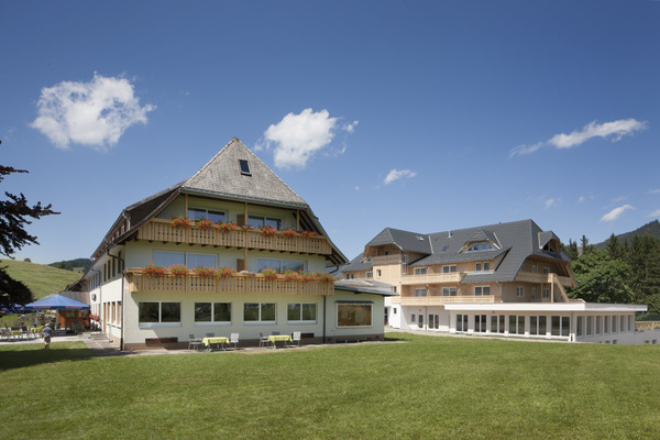 Das Hotel Rssle Bernau von auen (Quelle: Das Rssle Bernau)