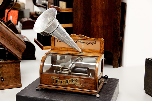 Ein Phonograph  Stadtverwaltung St. Georgen