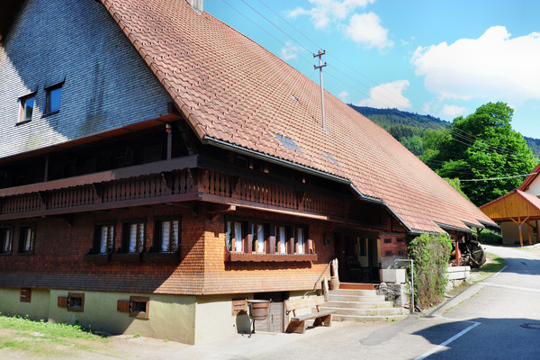 Der 1572 erbaute Jockenhof mit Dorfmuseum  Horst Dauenhauer, Simonswald