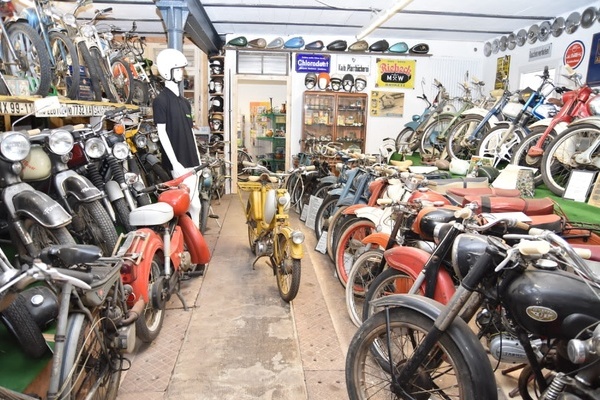 Moped-Ausstellung des Museums in Blumberg  Herbert Riegger