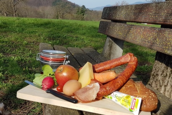 Die Naturpark-Vespertouren verbinden kulinarischen Genuss und Naturerlebnis.  Naturpark Sdschwarzwald