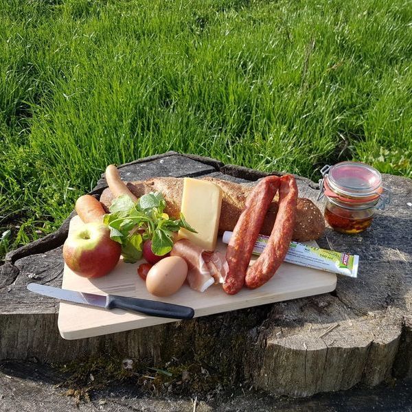 Picknick aus regionalen Hofprodukten für die Naturpark-Vespertouren