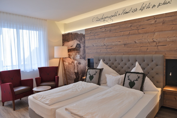Eines der modernen und gemütlichen Zimmer © Gasthof-Hotel Hirschen
