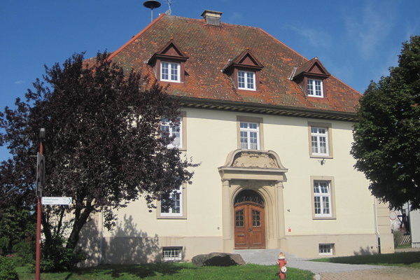 Haupteingang der Grundschule Birkendorf  Schulteam