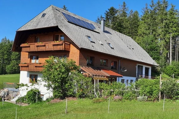 Blick auf den Hummelhof in Schonach  Hummelhof