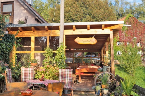  Blick aufs Gartenstble  Natur- und Heilpflanzengarten Dobelberg