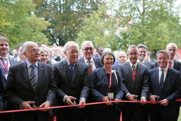 Gruppenbild Erffnung Concours Suisse 2015 (Foto: B.Riess)