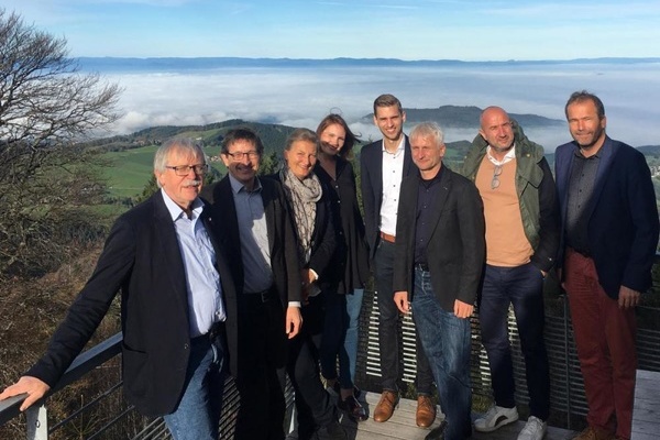 Gruppenbild Arbeistreffen Baukultur und Tourimus auf dem Schauinsland