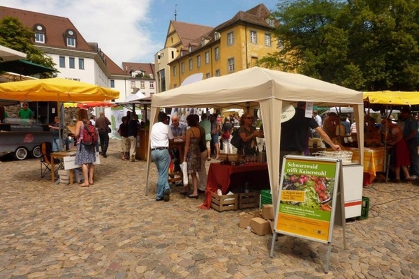 Markstnde auf dem Augustinerplatz Freiburg