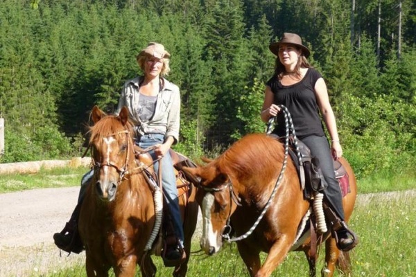 Wanderreiter bei Lenzkirch_Naturpark Sdschwarzwald