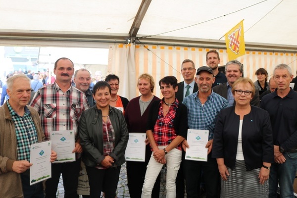 Gruppenbild Preisvergabe Wiesenmeisterschaft 2018