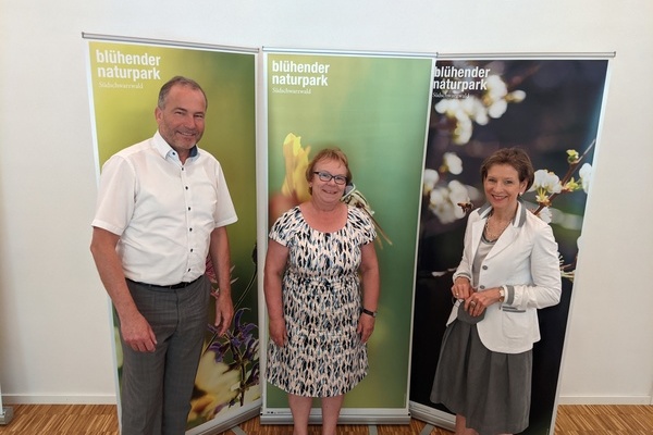 Roland Schttle, Geschftsfhrer des Naturpark Sdschwarzwald e. V., Brgermeisterin Hannelore Reinbold-Mench, stellvertretende Vorsitzende und Landrtin Marion Dammann, Vorsitzende des Naturpark Sdschwarzwald e. V., l