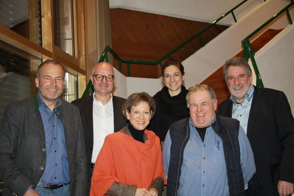 2023-03-03 Infoveranstaltung Wolf II Redner: Roland Schttle, Karl-Heinz Lieber, Marion Dammann, Ronja Schtz, Markus Kaiser und Bernhard Bolkart blicken zuversichtlich auf das nun anlaufende Projekt. Bild: Angle Kerdraon