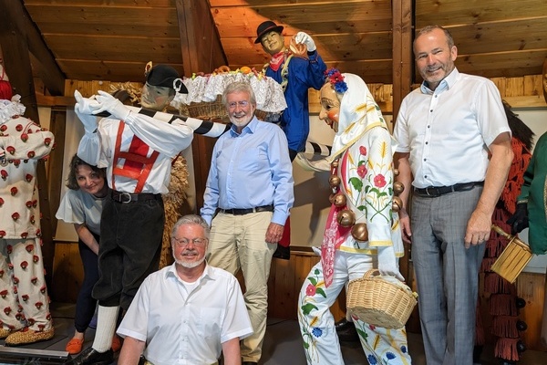 Nrrisch unterwegs waren die Verantwortlichen des Kulturforums in Bad Drrheim (v. l.): Sabine Dietzig-Schicht, Roland Wehrle, Prof. Dr. Werner Mezger und Roland Schttle. Bild: Naturpark Sdschwarzwald e. V.