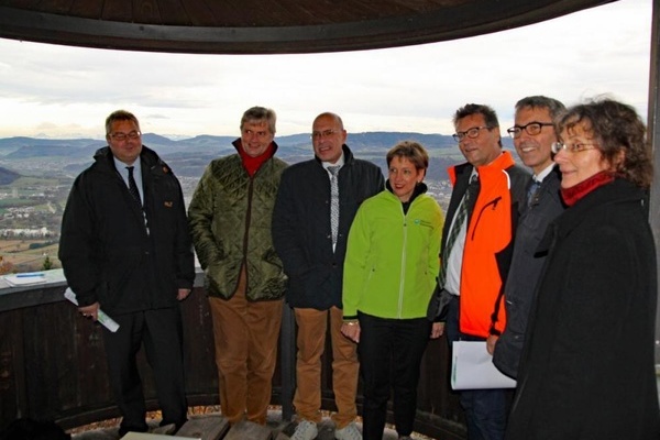 Gruppenbild Exkursion Pavillion Totenbhl (Foto: C. Mozer / Naturpark Sdschwarzwald)