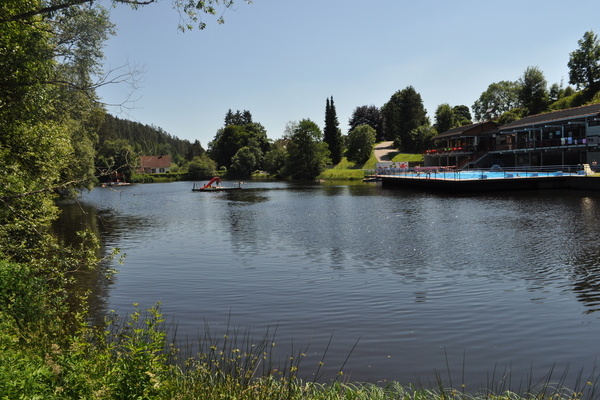 Im malerischen Friedenweiler mit Blick auf den Klosterweiher  Birgit Hermann