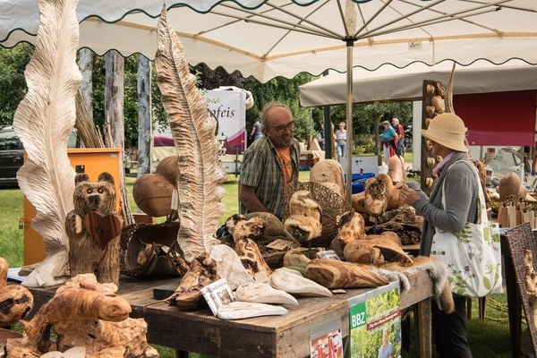 Einer der spannende Stnde am Naturpark-Markt  Stadt Kenzingen