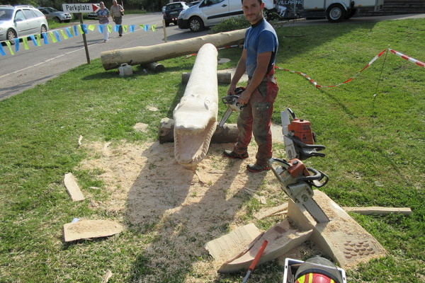 Motorsgekunst von David Baumann am Naturpark-Markt in Willaringen  Gemeinde Rickenbach