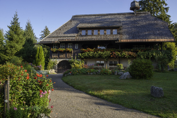 Blick auf das Volkskundemuseum Hsli bei Grafenhausen  Landratsamt Waldshut/Sabine Braun