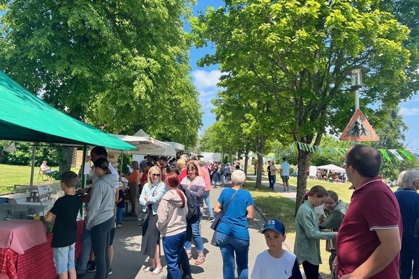 Naturpark-Markt im Brgerpark Mnchweiler  Gemeinde Mnchweiler